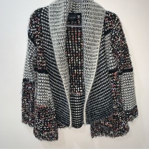 La Fée Verte Petites XS women’s cardigan knit sweater. Gorgeous colors&details